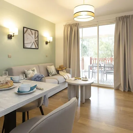 Holiday park Odalys Les Greens Du Bassin 3*